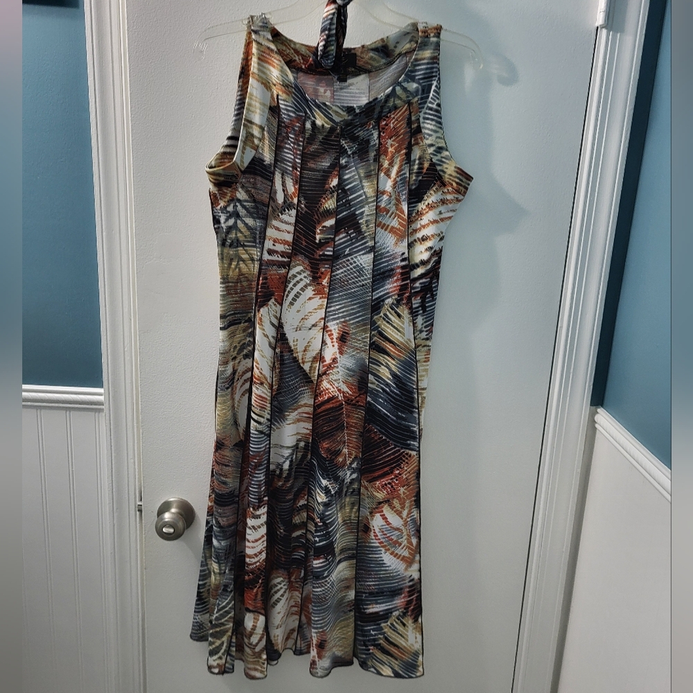 Multicolor Sleeveless Women's Dress With Belt  Designer I LE.  Size M
